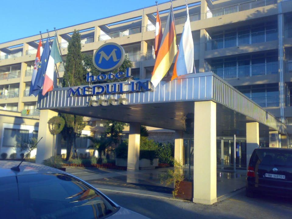 Eingang zum Hotel TUI BLUE Medulin
