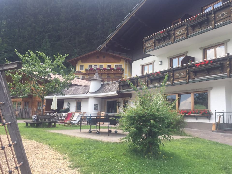 Außenansicht Feriendorf Holzleb'n