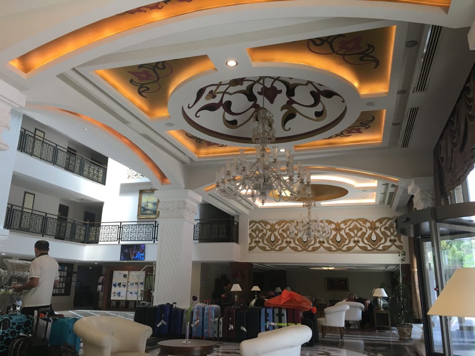 Lobby Aydinbey Kings Palace & Spa