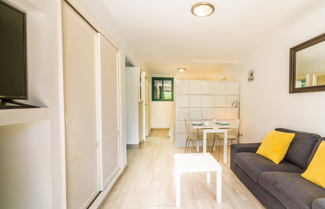 Zimmer Apartments Los Rosales