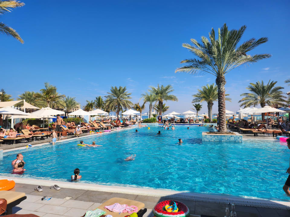 Pool DoubleTree by Hilton Resort & Spa Marjan Island