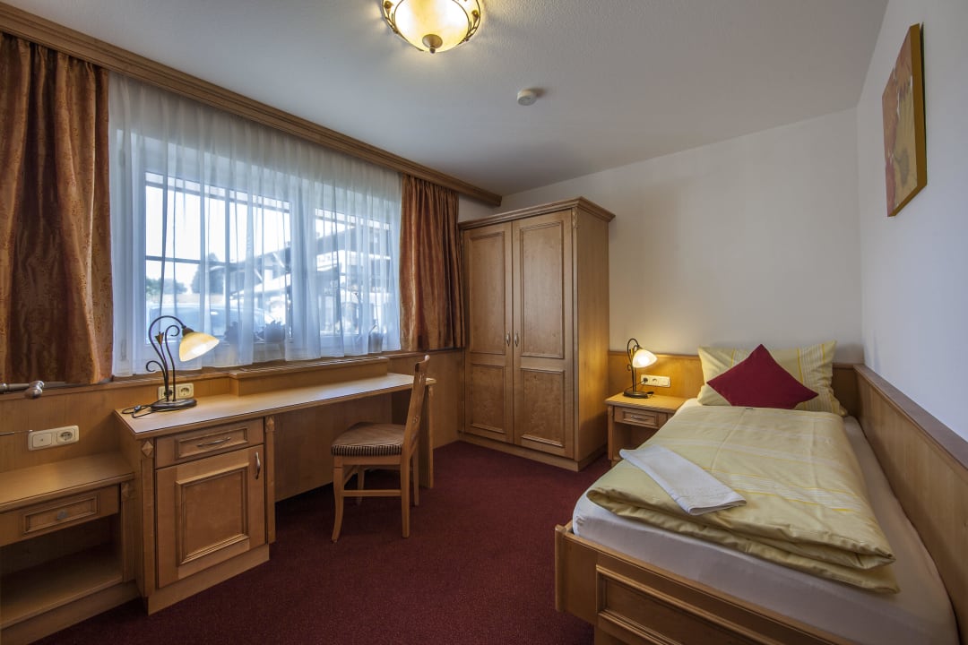 Wohnung ENZIAN - Schlafzimmer mit 2 Einzelbetten Ferienhaus Abendrot