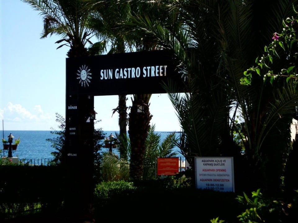 Die Sun Gastro Street Emelda Sun Club