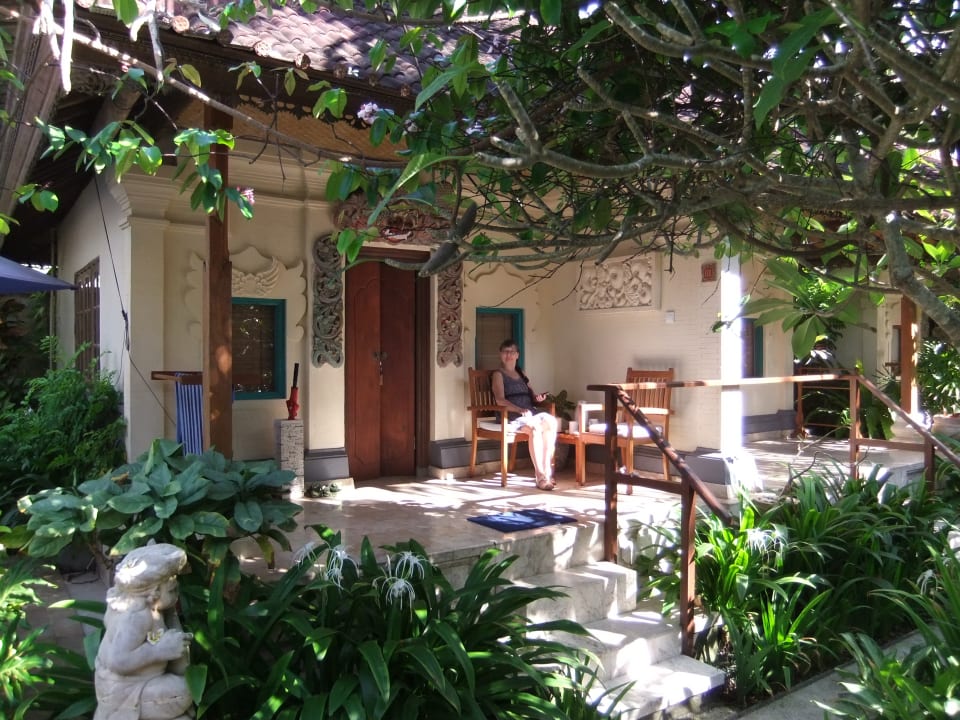 Außenansicht Nusa Indah Bungalows & Villa