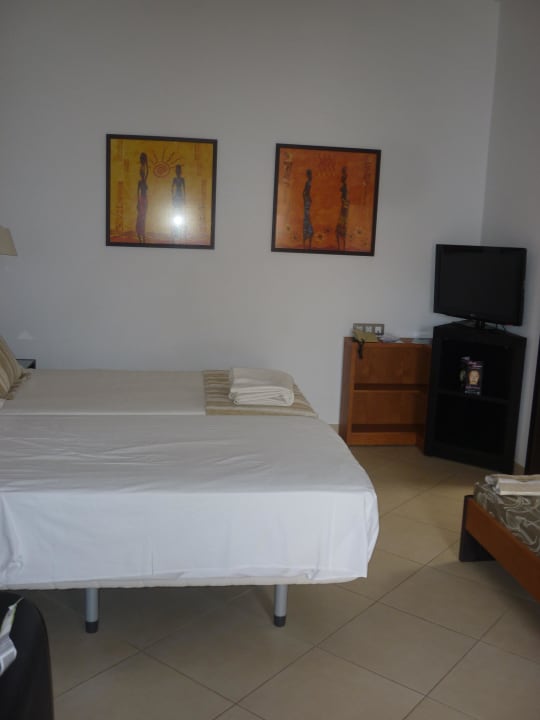 Studio HL Miraflor Suites Hotel