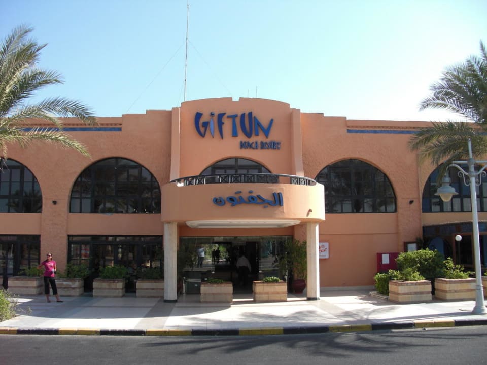 Hotel von der Straße aus Giftun Azur Resort