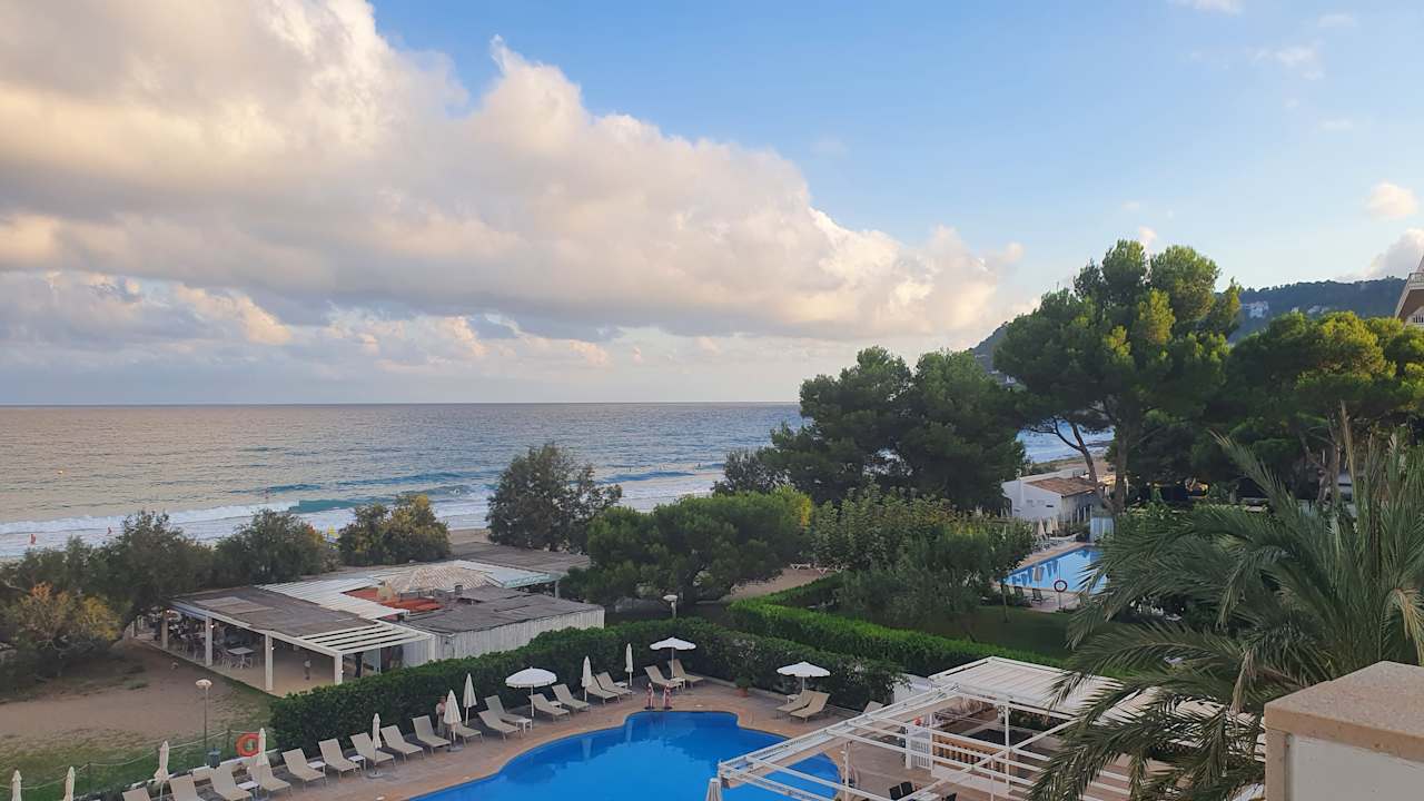 Ausblick Universal Hotel Castell Royal