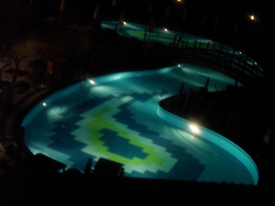 Pool bei Nacht Belek Beach Resort Hotel