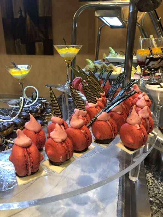 Gastro Premier Le Reve Hotel & Spa