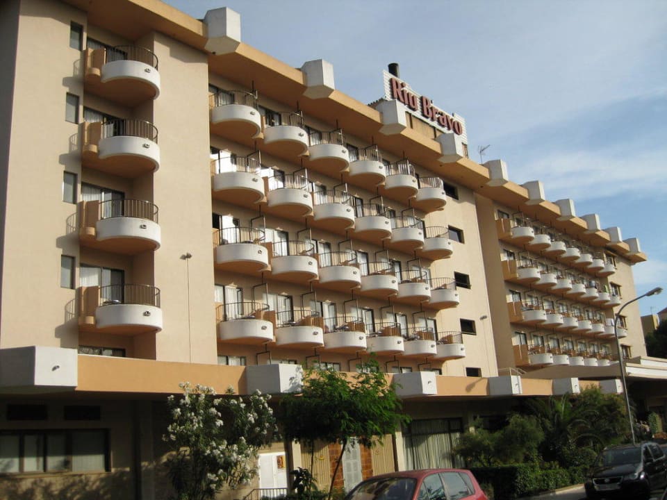 Vorderansicht Hotel Riu Bravo Hotel Riu Bravo