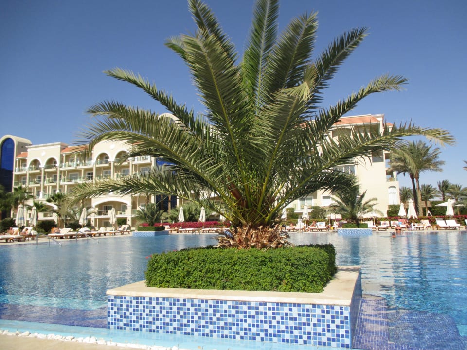 Pool Premier Le Reve Hotel & Spa