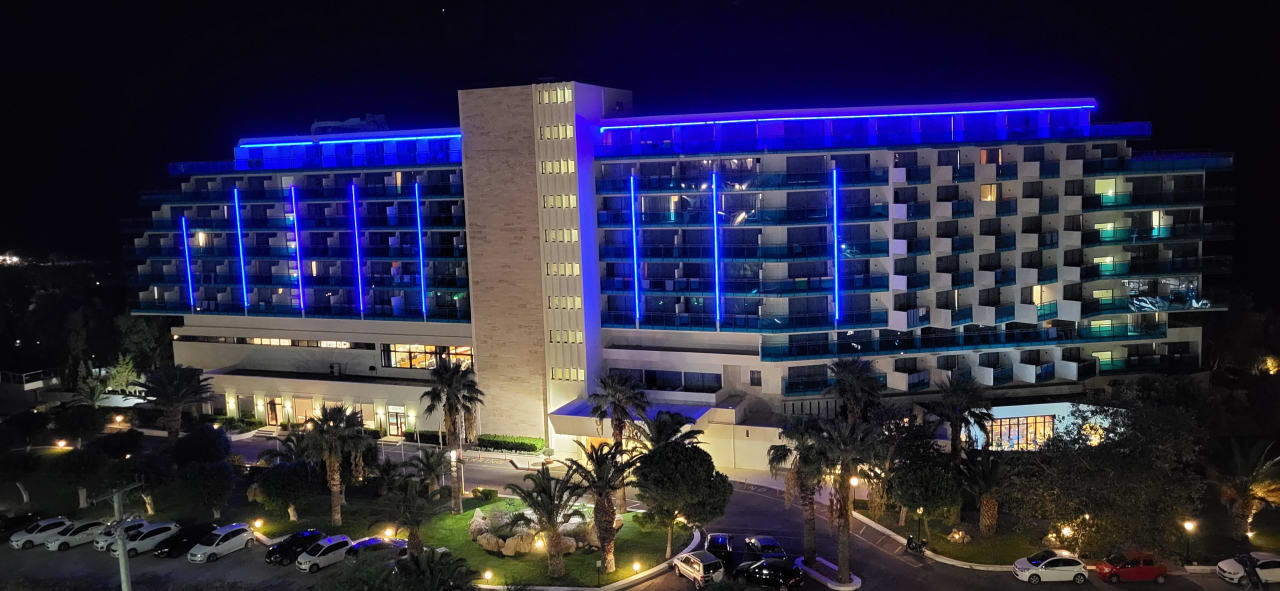 Außenansicht Hotel Calypso Beach