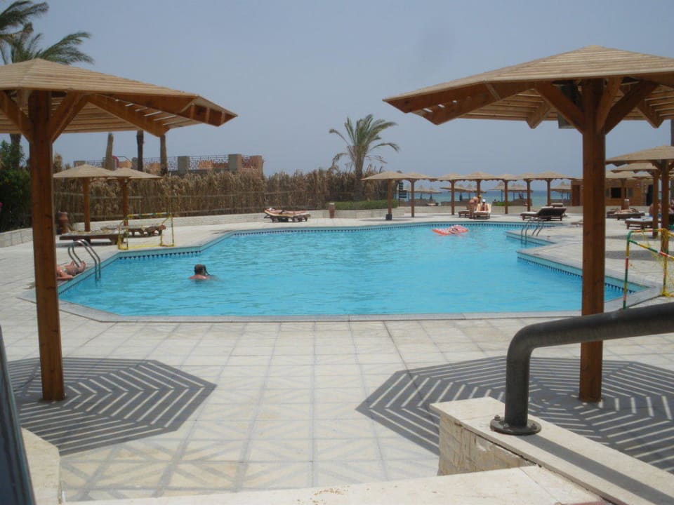 Kleinerer Pool im hinteren Bereich Imperial Shams Abu Soma