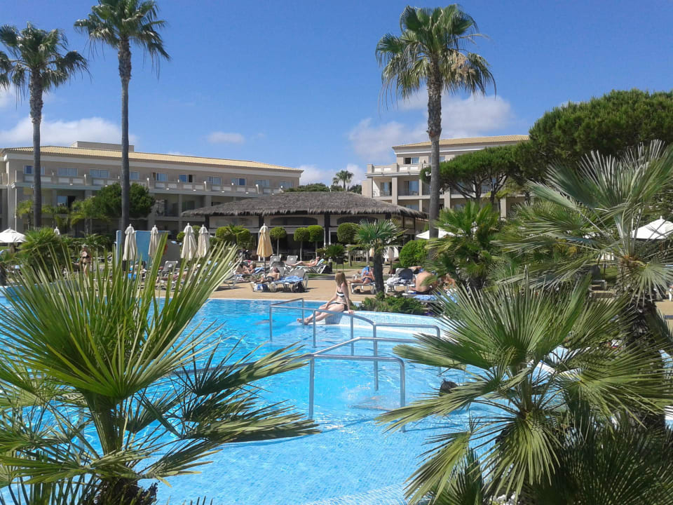 Poolanlage Valentin Sancti Petri