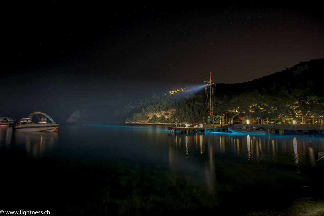 Strand Hillside Beach Club