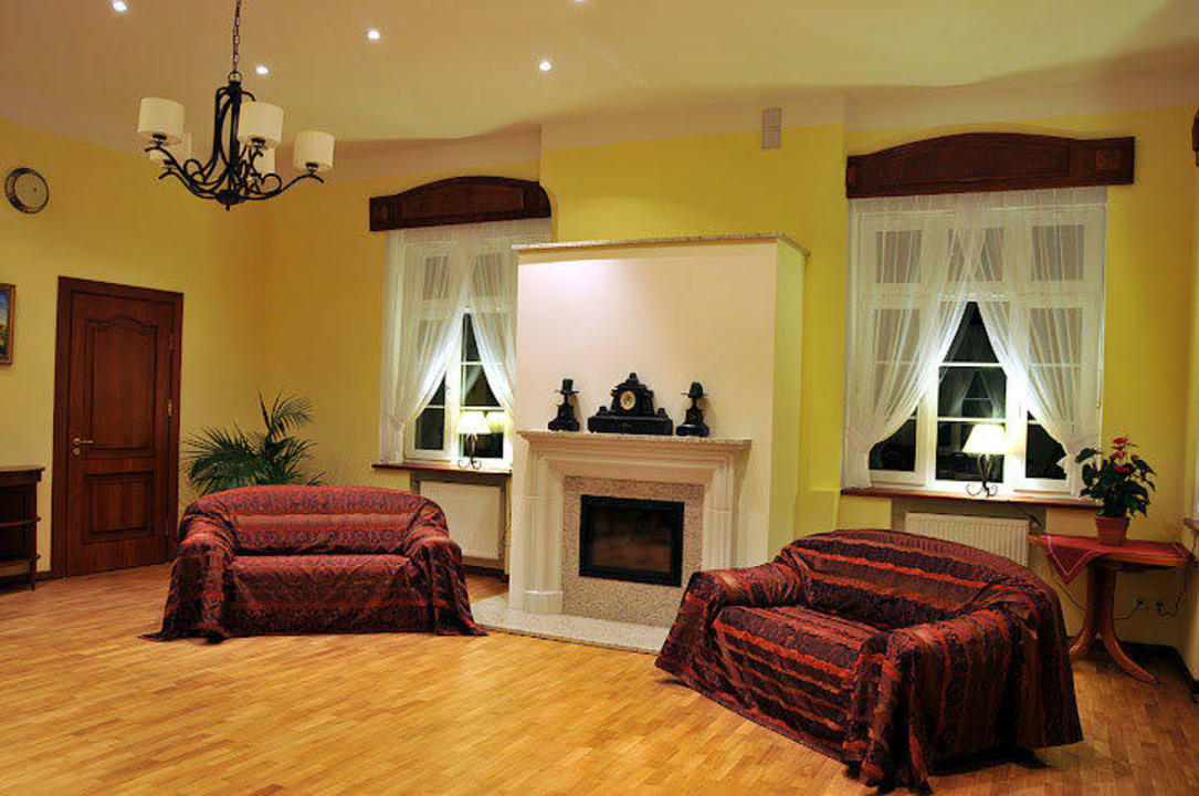 Salon kominkowy Hotel Szwajcarka Ośrodek Wypoczynkowy