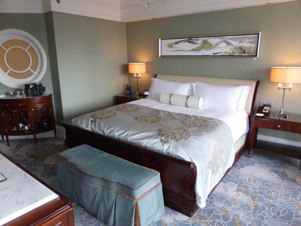 Doppelbett Hotel Waldorf Astoria Shanghai on the Bund