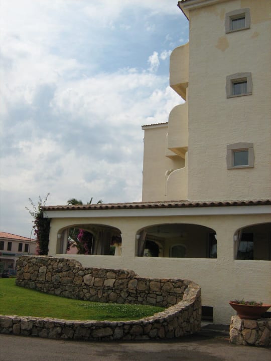 Seitenansicht / Eingang Bar AHR Baja Hotel & Spa