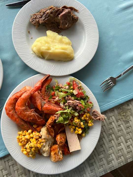 Gastro The Lumos Deluxe Resort Hotel