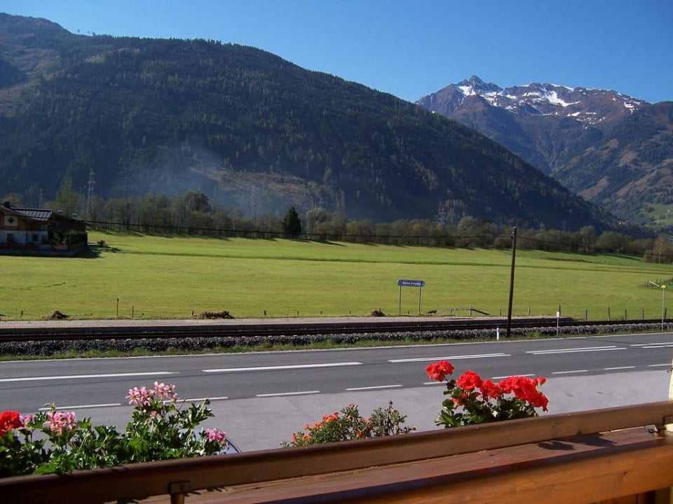 Ausblick vom Balkon Hotel Gasthof Schweizerhaus