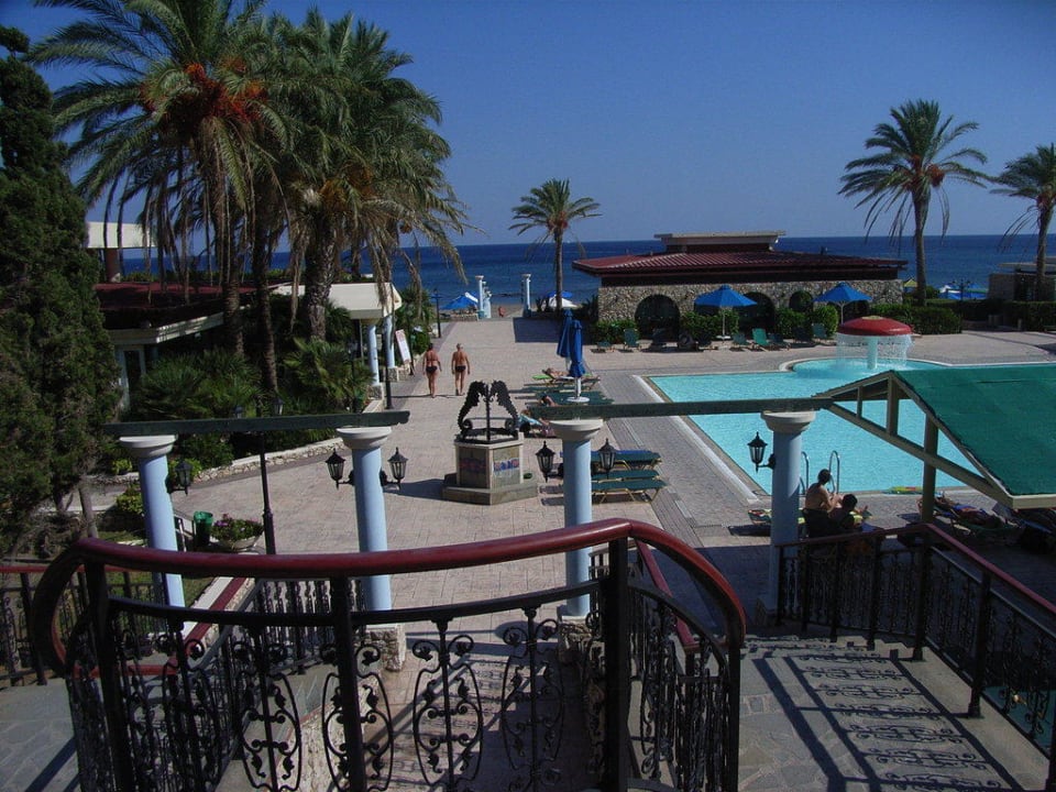 Zum Strand Olympos Beach Hotel
