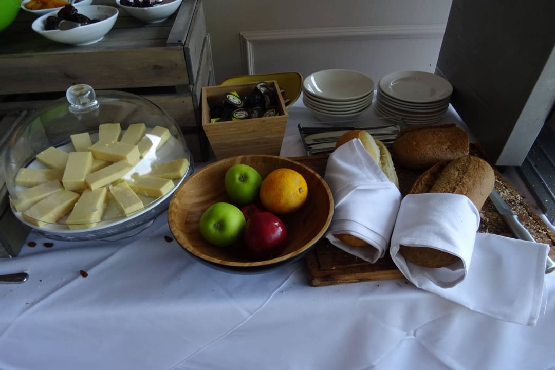 Frühstücksbüffet Hotel The Talbot Inn