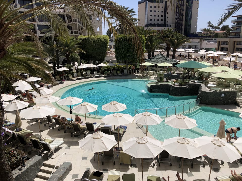 Pool Seaside Hotel Sandy Beach