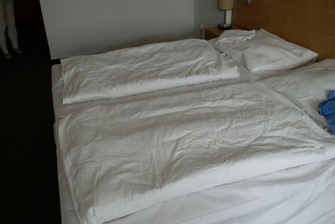 Zimmerservice, Betten vom Personal gemacht Wellness Hotel Frymburk