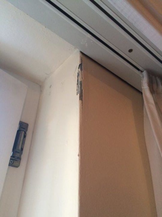 Kante neben der Tür Hotel Weisses Rössl