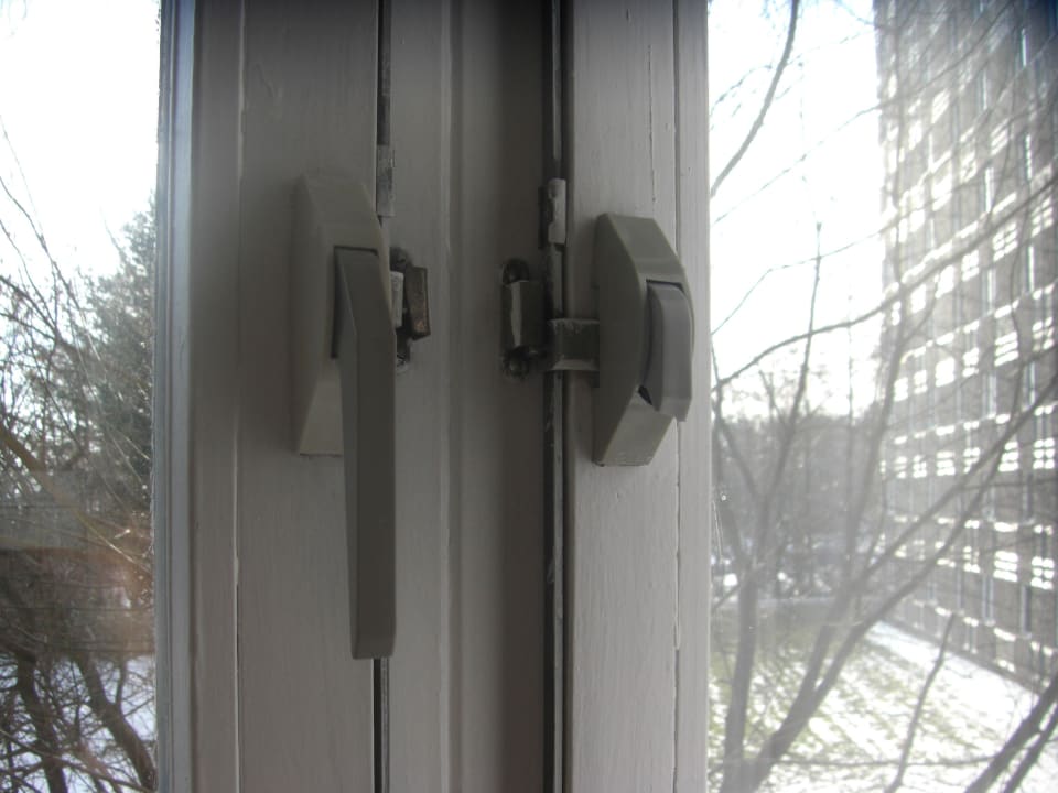 Abgebrochener Fenstergriff AHORN Seehotel Templin