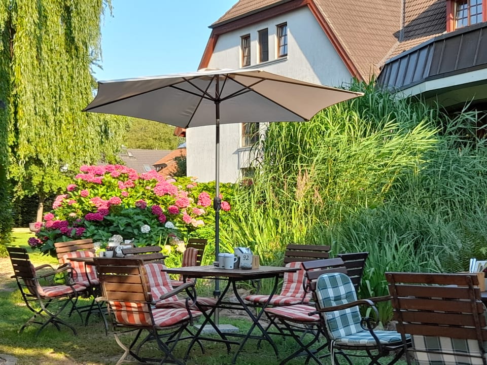 Außenansicht Ringhotel Warnemünder Hof