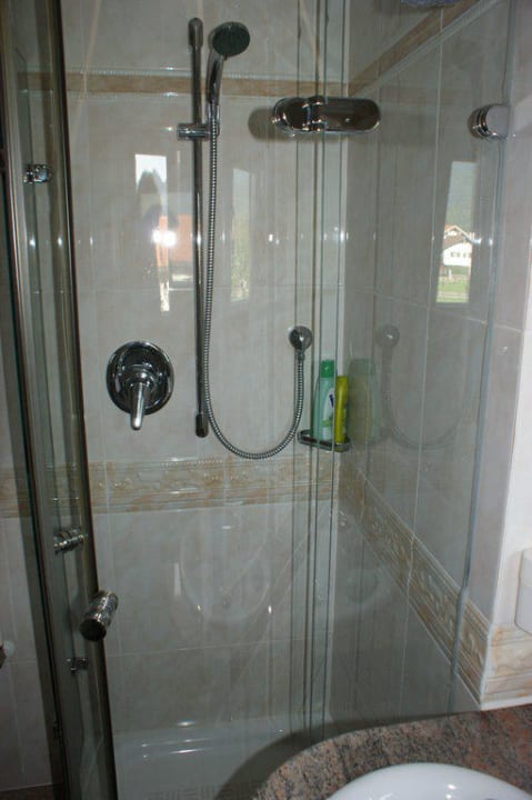 Badezimmer  Hotel Alpenhof Krün