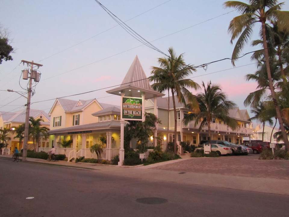 Lobby von Außen Southernmost On The Beach