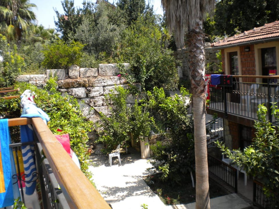 Ausblick vom Balkon Leda Beach Hotel