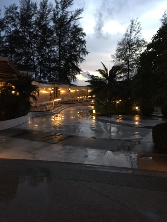 Außenaufnahme Arinara Bangtao Beach Resort