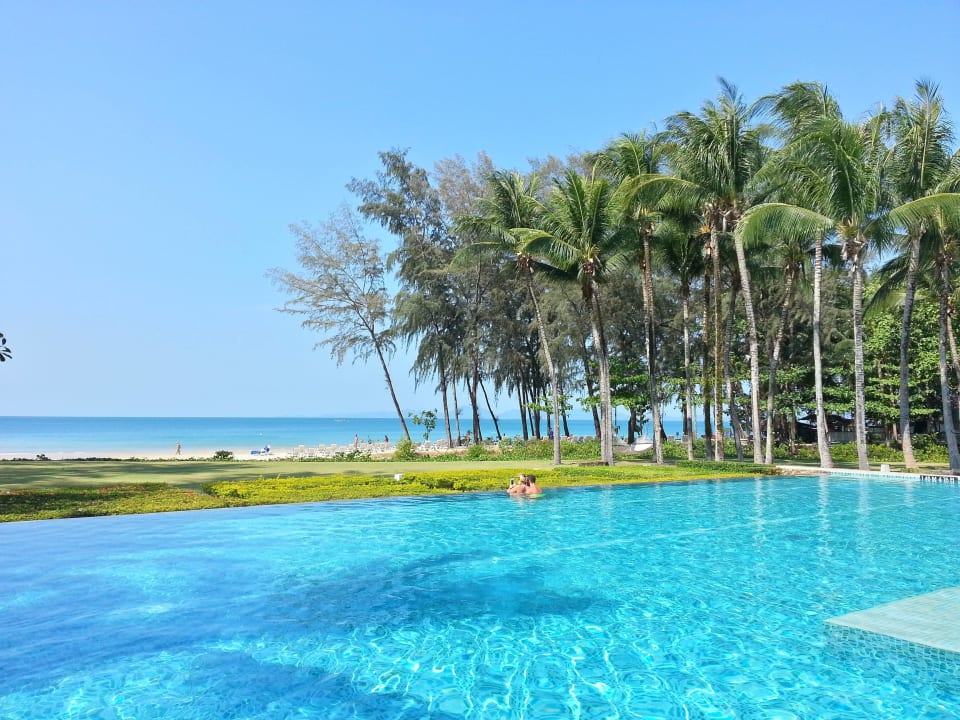 Pool Dusit Thani Krabi Beach Resort