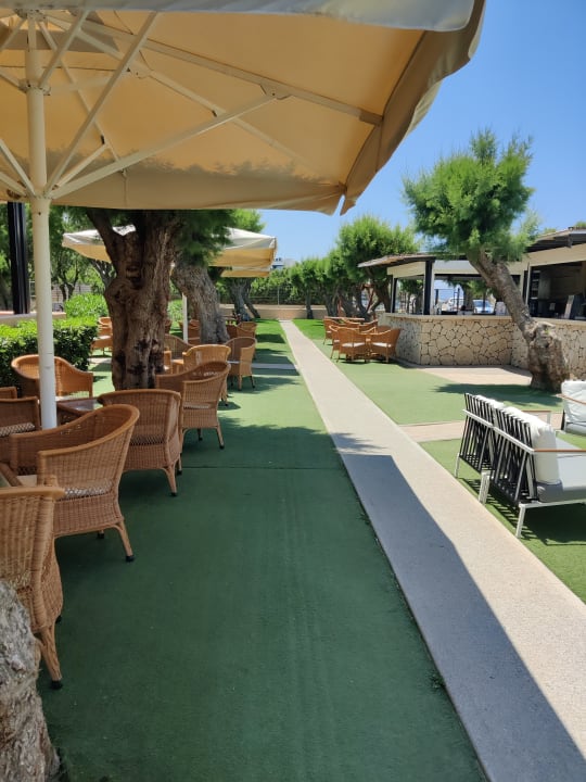 Gastro Anissa Beach & Village