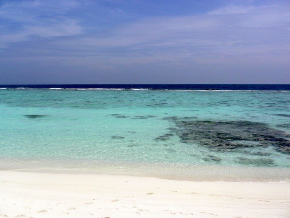 Blick in Richtung Aussenriff der Insel (Ostseite) Veligandu Maldives Resort Island