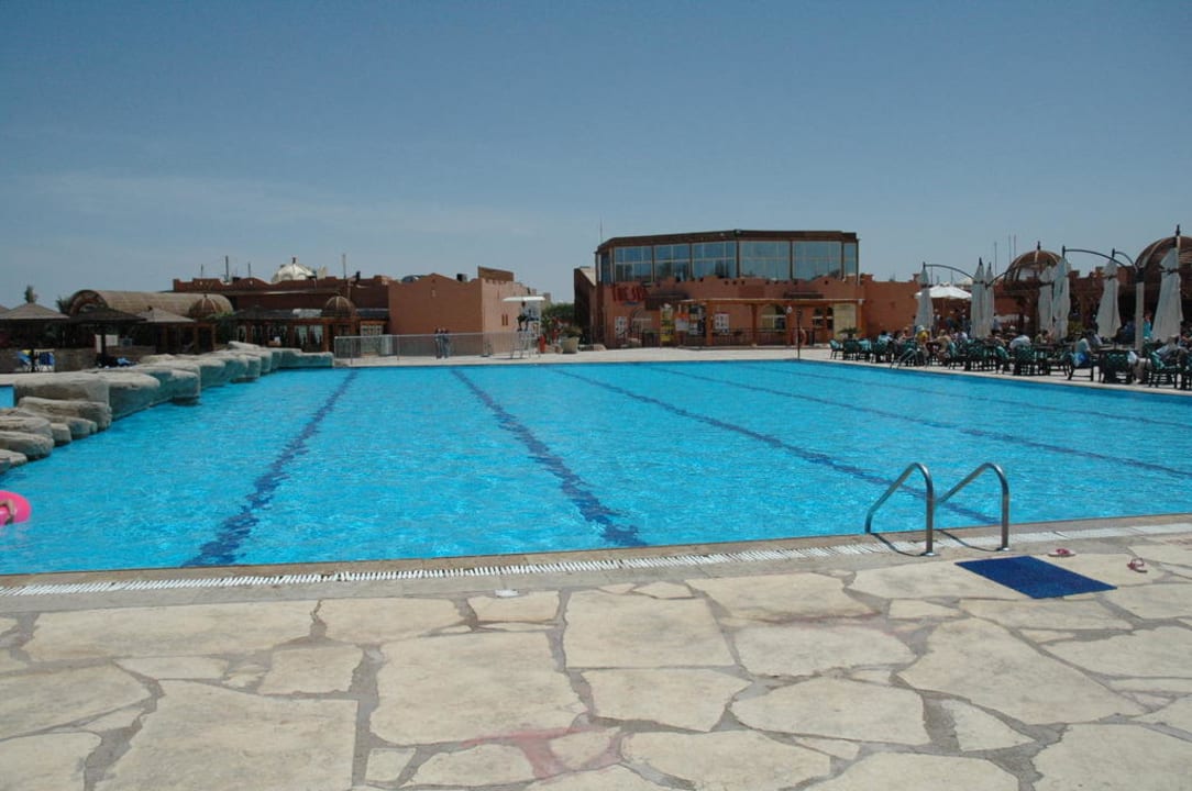 Спортивный бассейн SUNRISE Royal Makadi Resort