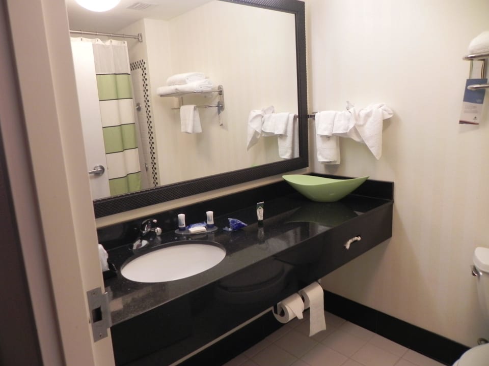 Badezimmer Fairfield Inn & Suites Miami Airport South