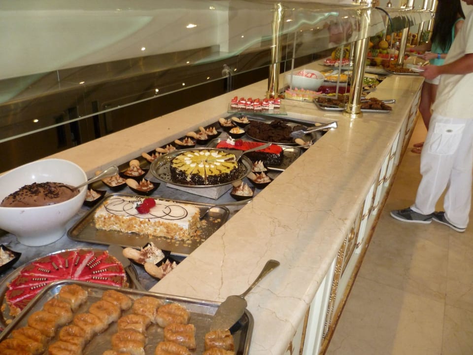 Buffet Mitsis Selection Laguna