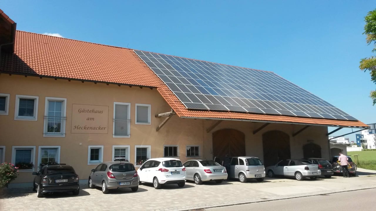Blick auf das Gästehaus Gästehaus am Heckenacker