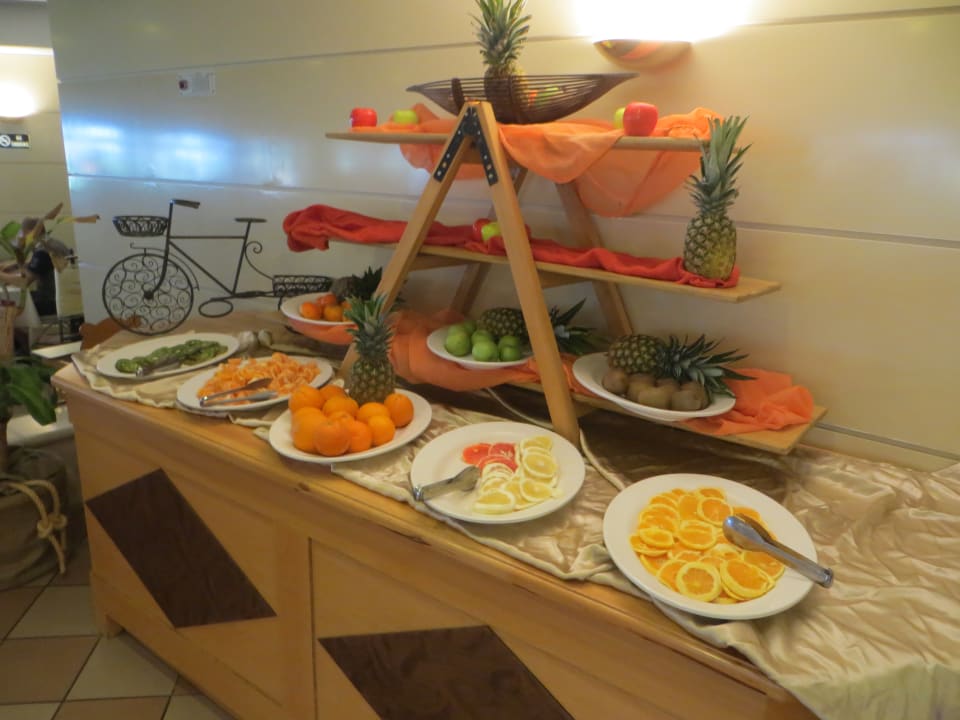 Teil des Frühstücksbuffets Anissa Beach & Village
