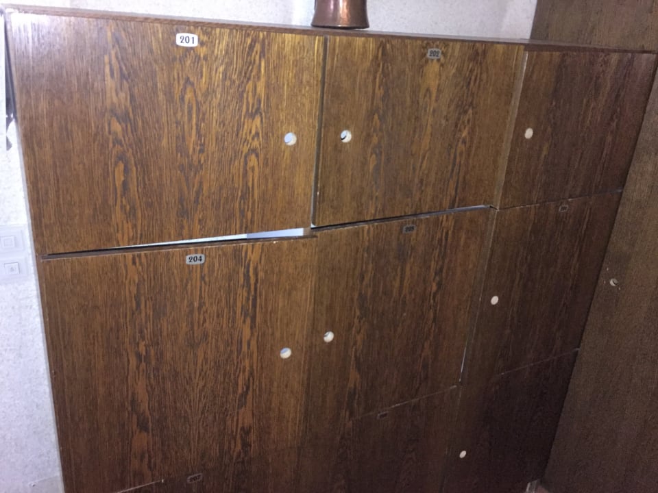 Schränke im Flur Ferienhotel Knollhof