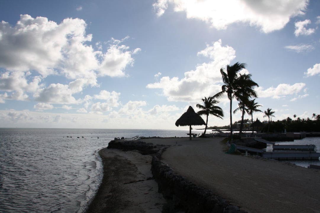 Strand Hotel Chesapeake Resort