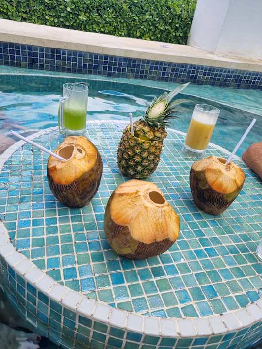 Pool Dreams Onyx Resort & Spa