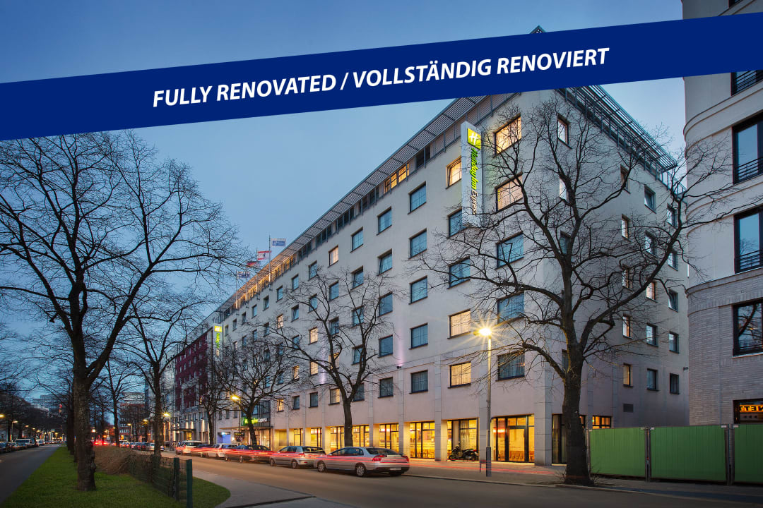 Außenansicht Holiday Inn Express Berlin City Center