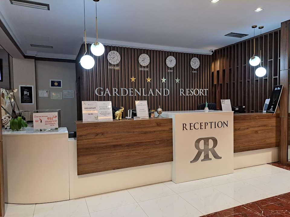 Lobby Gardenland Resort