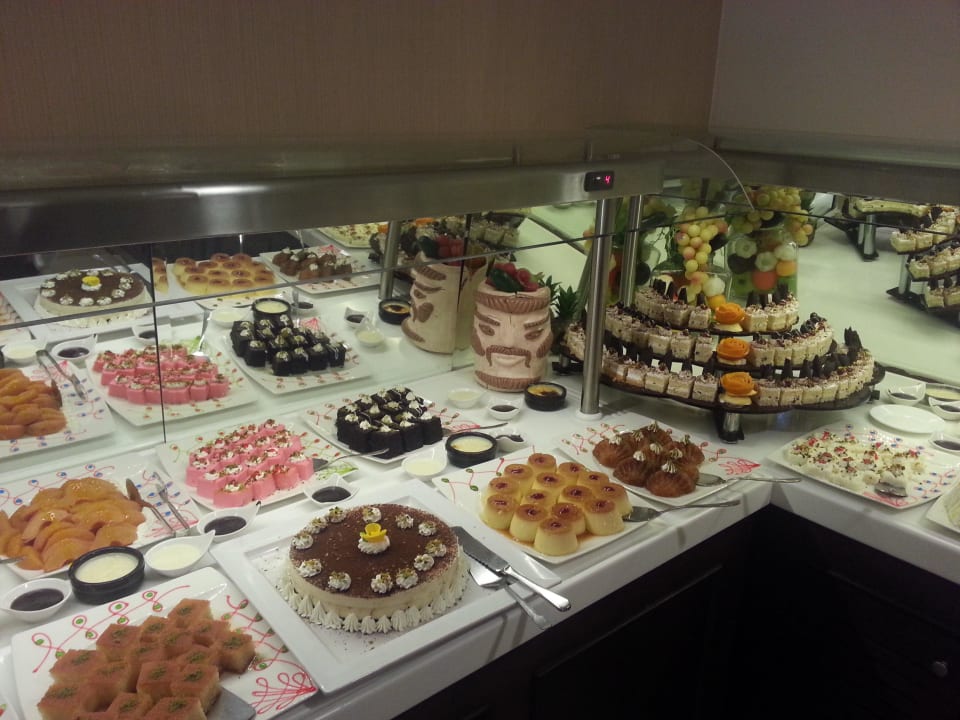 Lecker Kuchen Monachus Hotel & Spa