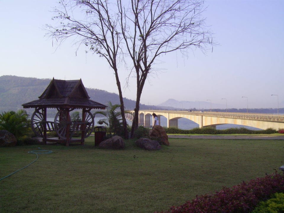 Lao-Nippon Bridge Champasak Grand Hotel